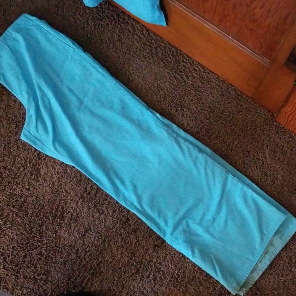 Scrub set - Picture 3 of 5